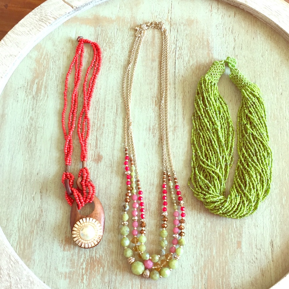 Lot of costume jewelry